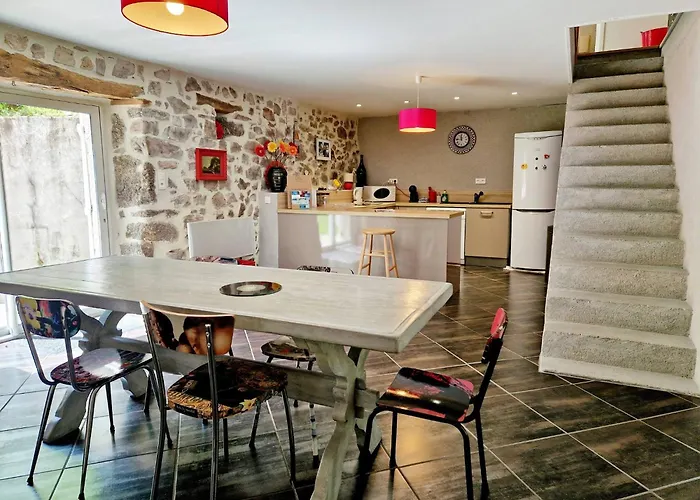 La Maioun, Entouree De La Foret Au Calme בית נופש