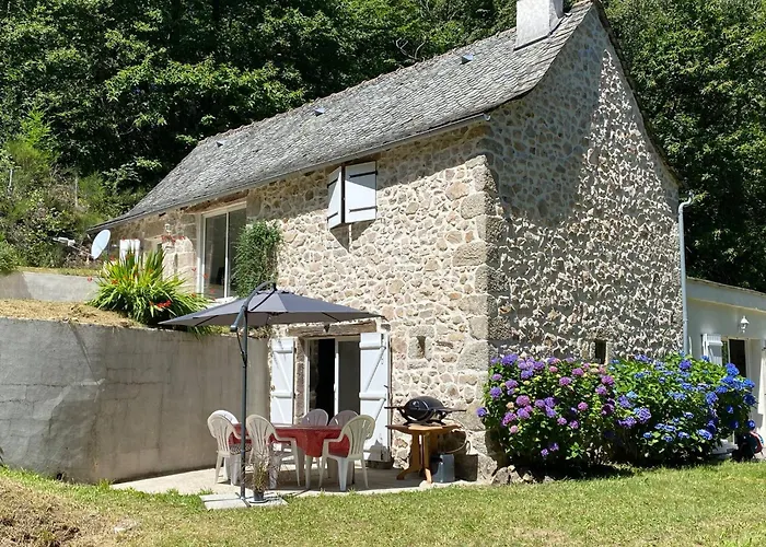 La Maioun, Entouree De La Foret Au Calme בית נופש *